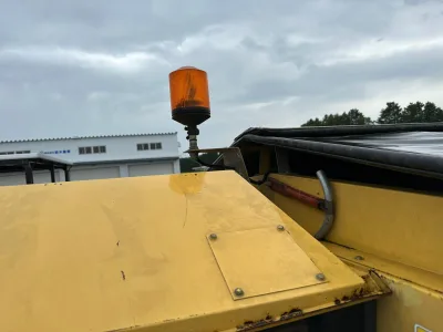 NEW HOLLAND TX36 Combine Harvester with Drivable HST control propler shaft nitrogen break system (No.J0837) for export from Japan