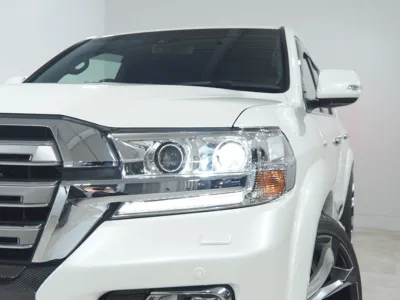 2016 Toyota Land Cruiser 200 4.6 ZX (No.960826) for export from Japan