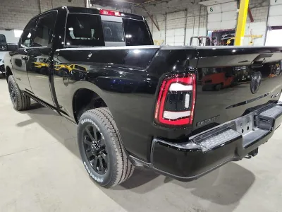 2025 RAM 3500 Laramie LHD A/T (No.960864)