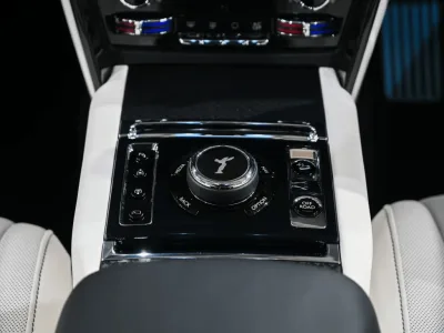 2025 ROLLS-ROYCE BLACK BADGE CULLINAN (No.109906) for export from Japan