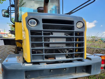 Komatsu WA100-7 Wheel Loader (No-J0706) for export from Japan