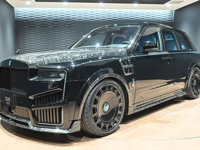 2025 Rolls-Royce Black Badge Cullinan Series II 6.75 4WD MANSORY for export from Japan