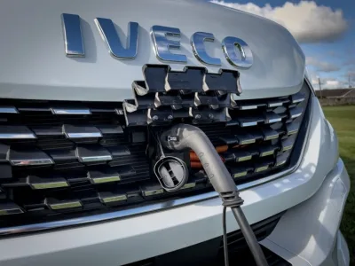 Iveco eDaily Ferqui Lagos Electric 28-Seater Accessible Minibus for export from Japan