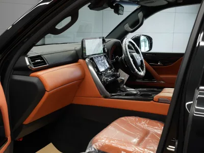 2025 Lexus LX 600 Executive 4WD - The Ultimate Luxury SUV (No.960999) for export from Japan