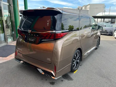2026 TOYOTA ALPHARD SPACIOUS LOUNGE HYBRID E-FOUR MODELLISTA JDM for export from Japan