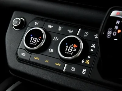 2025 Land Rover Defender 110 V8 X URBAN WIDETRACK for export from Japan