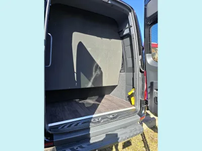2025 Mercedes-Benz Sprinter 519 Elwb Ss 16 Seater Mini van for export from Japan