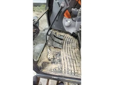 2015 HITACHI ZX 135 US EXCAVATOR (No.J0764) for export from Japan