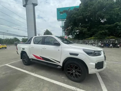 2022 RHD Toyota Hilux GR Sport double cab ( Pickup ) 2.8 automatic 4×4 ( No.560462) for export from Japan