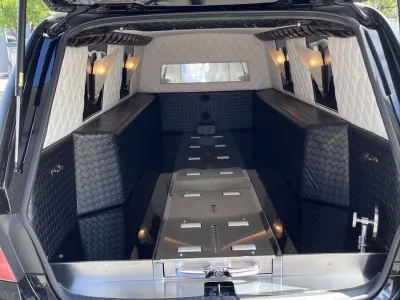 2006 Lexus LS460 Limousine Hearse for export from Japan