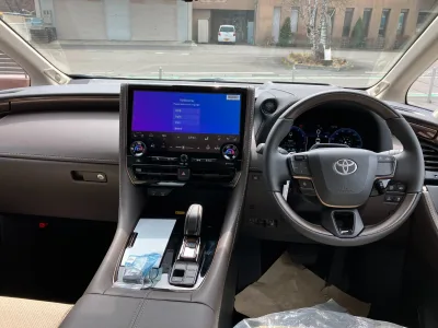 2025 Toyota Alphard Plug-in Hybrid Executive Lounge E-Four 4WD for export from Japan