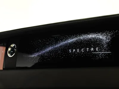 2025 Rolls-Royce Spectre - The Pinnacle of Luxury (No.550992) for export from Japan