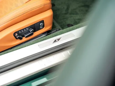 2026 Bentley Continental GTC 4.0 V8 Plug-in Hybrid for export from Japan