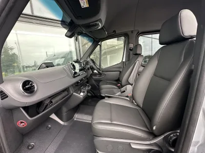 2026 Mercedes-Benz Sprinter 519 ELWB Minibus RWD — 17 Seats for export from Japan