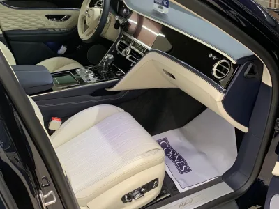 2025 Bently Flying Spur Hybrid Luxury sedan(No.940804) for export from Japan