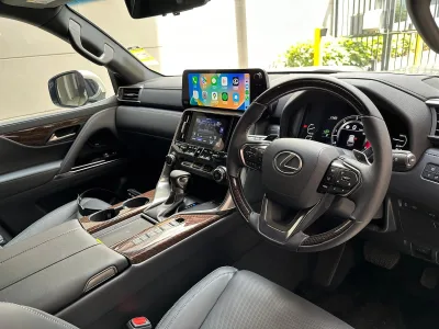 2025 BRAND NEW LEXUS LX500D Sports Luxury Silver 7 Seater (No.J0558) for export from Japan