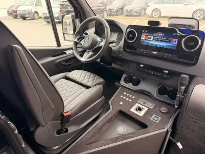 Mercedes-Benz Sprinter 519 CDI VIP / 20+1 Seats, 9-Speed Automatic for export from Japan
