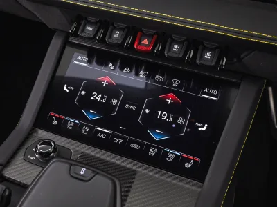 2026 Lamborghini Urus SE 4WD RHD - Nero Helene for export from Japan