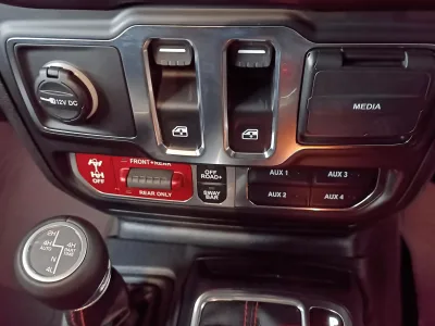 2025 Jeep Wrangler Rubicon Auto 4x4 (NO-480733) for export from Japan