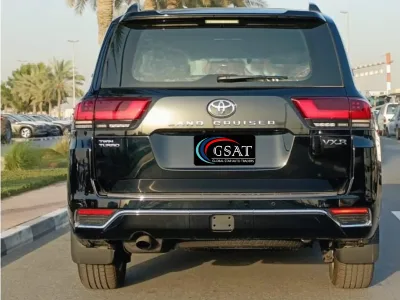 Toyota Land Cruiser VXR 3.5 Twin Turbo 2022 (No-220719) for export from Japan