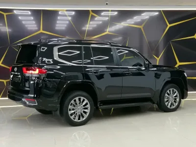 DEC/2022 LANDCRUISER LC300 70TH ANNIVERSARY LEFT HAND DRIVE (No.101816)