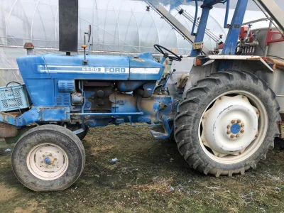 FORD 6600 TRACTOR (No.J0832)