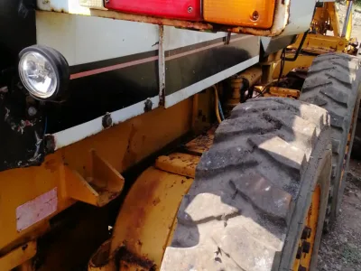 Mitsubishi MG230  Motor Grader (N0-J0685)
