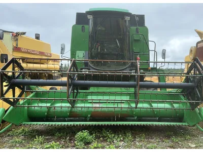 JOHN DEERE 1075 COMBINE HARVESTER (No.J0794)