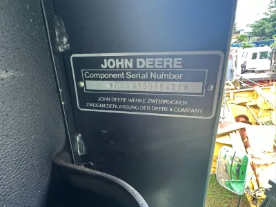 JOHN DEERE 1075 COMBINE HARVESTER (No.J0794)