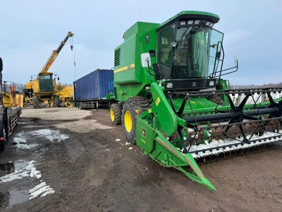 JOHN DEERE 1170 Combine Harvester (No.J0940)