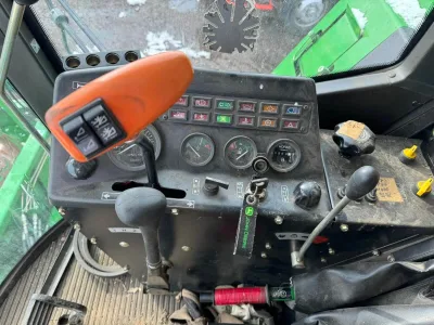 JOHN DEERE 1170 Combine Harvester (No.J0940)