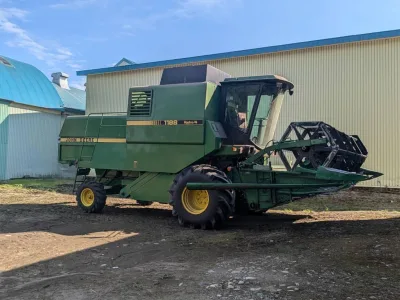 John Deere 1188 Hydro/4 Combine Harvester (No.J0996)