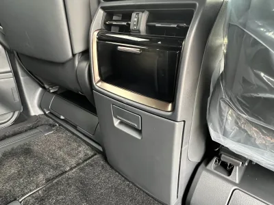 2025 Toyota VELLFIRE 2.4 Z Premier MPV for export from Japan