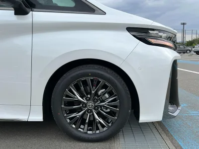 2025 Toyota VELLFIRE 2.4 Z Premier MPV for export from Japan