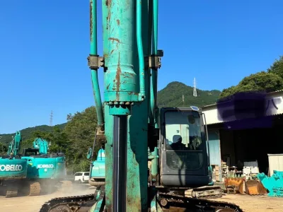KOBELCO SK200 Excavator (No.J0744)