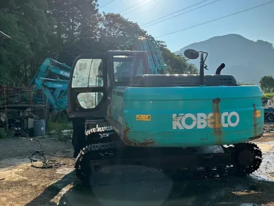 KOBELCO SK200 Excavator (No.J0744)
