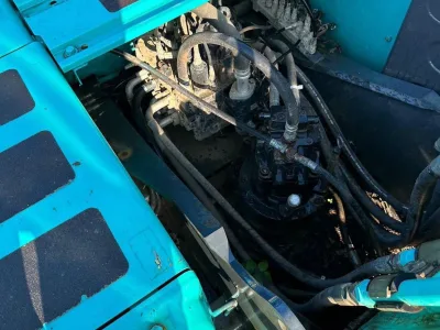 KOBELCO SK200 Excavator (No.J0744)