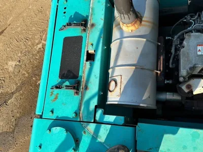 KOBELCO SK200 Excavator (No.J0744)