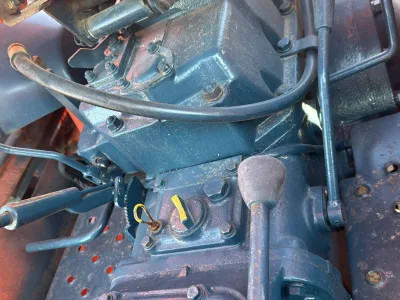 KUBOTA M4000 TRACTOR