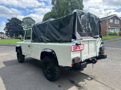 LANDROVER DEFENDER 110 (No.J0757)