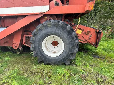 LAVERDA 3700 COMBINE HARVESTER (No.J0847)