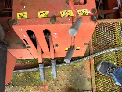 LAVERDA 3700 COMBINE HARVESTER (No.J0847)