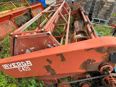 LAVERDA C420 COMBINE HARVESTOR (No.J0848)