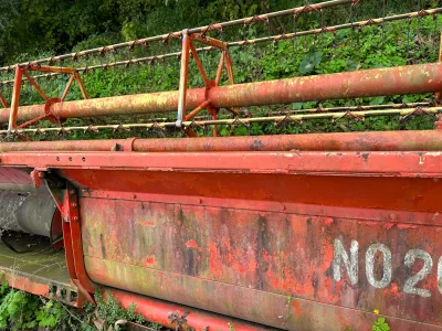 LAVERDA C420 COMBINE HARVESTOR (No.J0848)