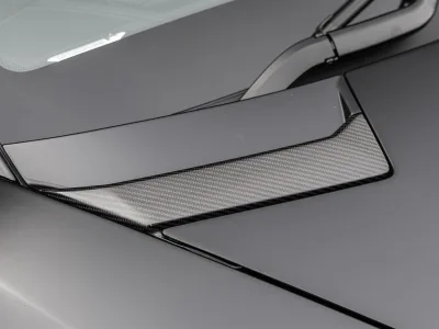 2021 Lamborghini Aventador SVJ Roadster: The Ultimate Supercar Experience convertible (No.112972)