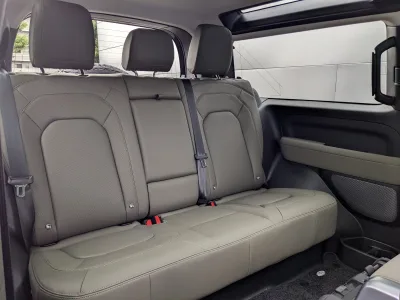 2022 Land Rover Defender 90 XS Edition 2.0L P300 4WD (Panoramic Roof OP Navi) (No.J0609) for export from Japan