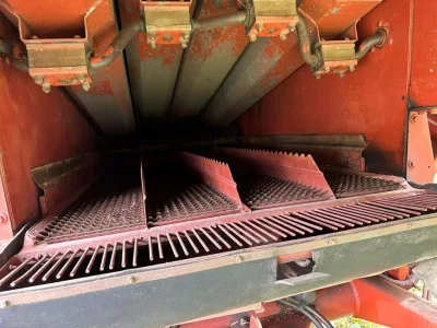 LAVERDA 3550R Combine Harvester (No.J0834)