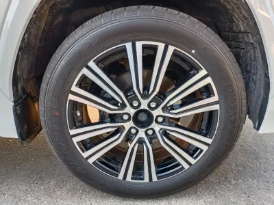 Lexus  LX500d (No-830718)