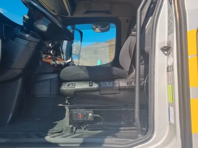 Mercedes-Benz ACTROS 2545L 6x2 with HIAB 155 E-5 Crane