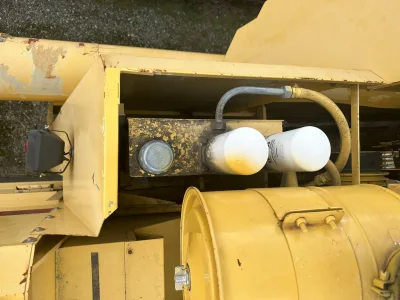 NEW HOLLAND TX30 (HST HYDRAULIC CONTROL) COMBINE HARVESTER (No.J0820)